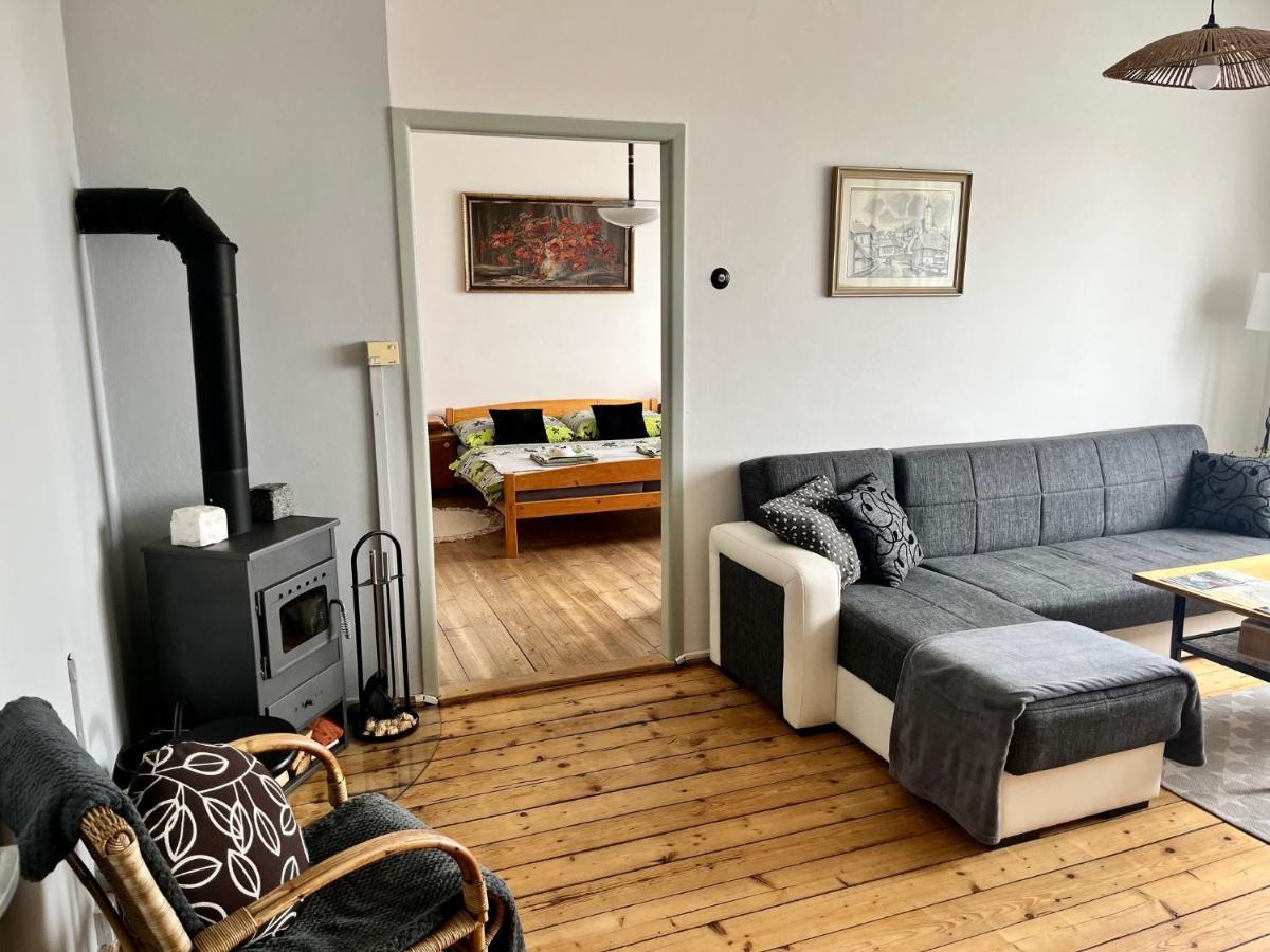 Slunny Byt S Krasnym Vyhledem Nove Mesto nad Metuji Exterior foto